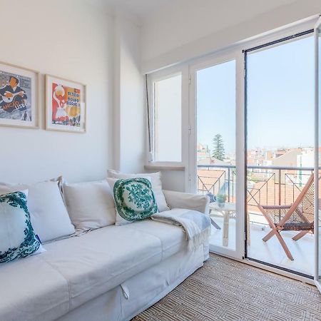 Renovated Sunny Apartment With Amazing Sunset Balcony , By Timecooler Лісабон Екстер'єр фото