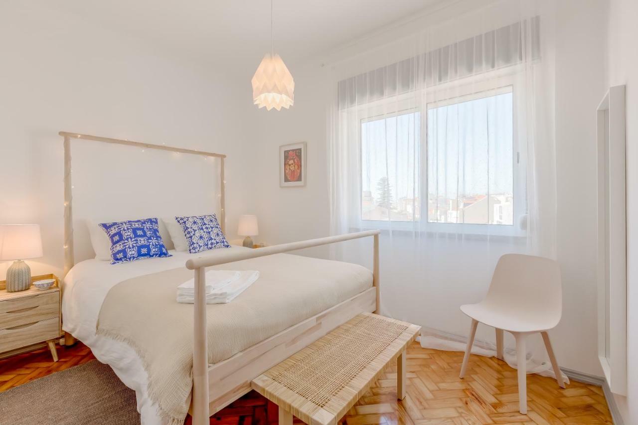 Renovated Sunny Apartment With Amazing Sunset Balcony , By Timecooler Лісабон Екстер'єр фото